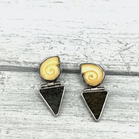 168. Signed JR Sterling Silver Earrings - Picture 3 of 3